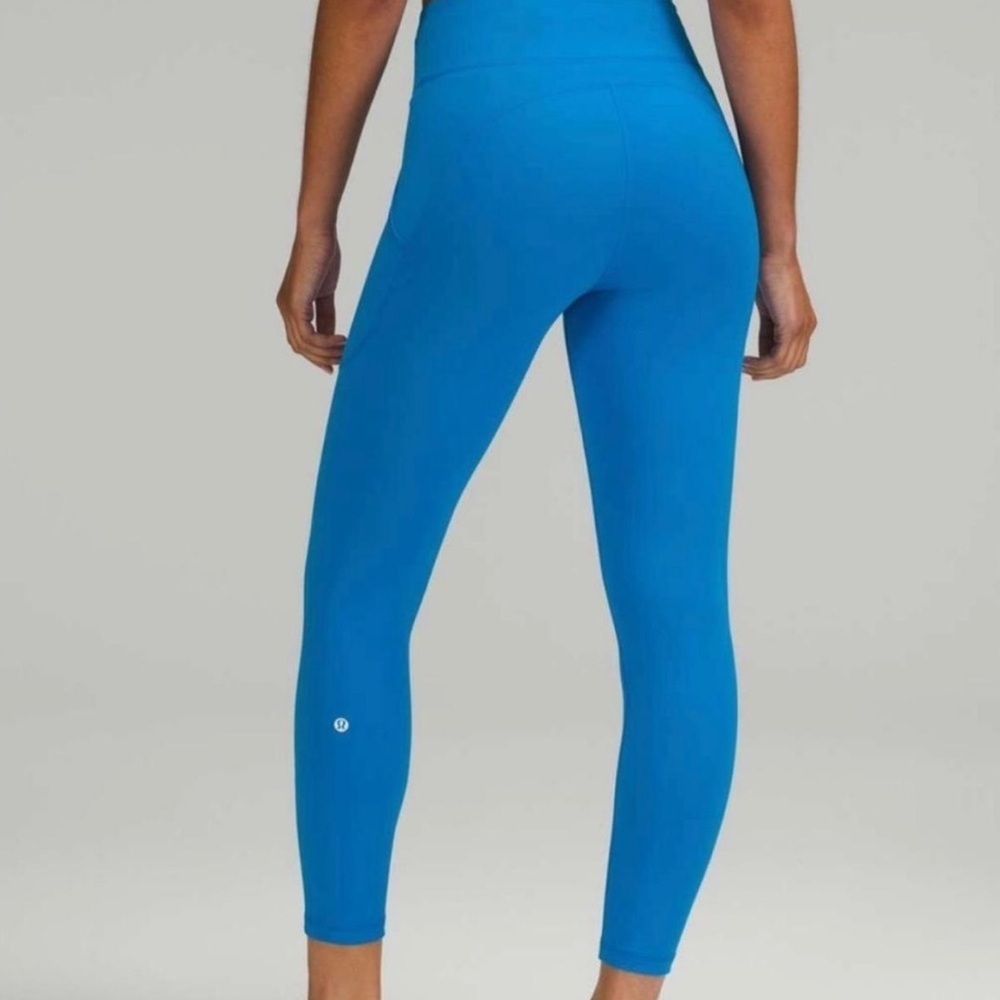 Lululemon Fast and Free Tight with Pockets in poolside blue size 4